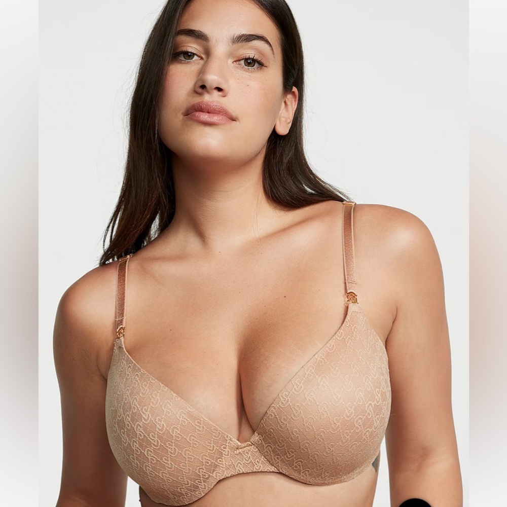 NWT Victoria’s Secret Icon Push Up Bra